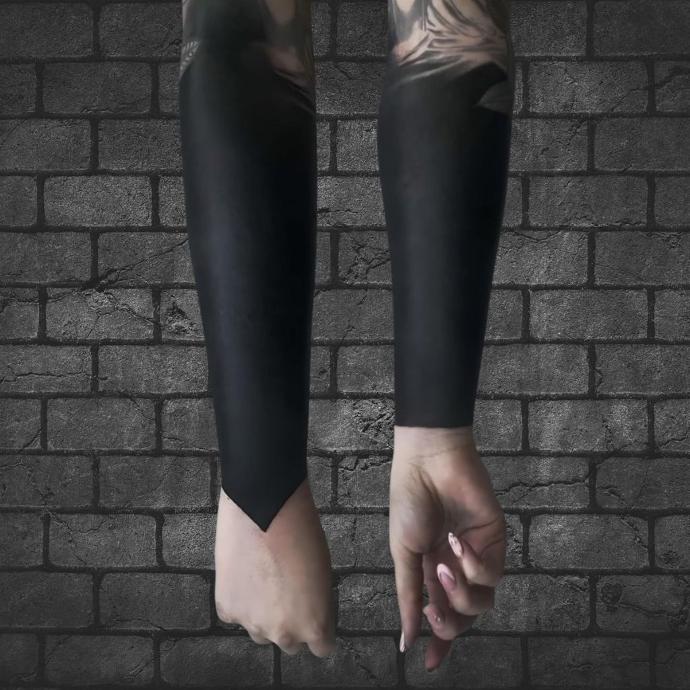 Arm, hergestellt mit Intenze Black Label Tattoo Ink